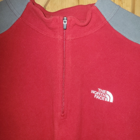 The North Face 1/4 Zip   Mens L Red Gray TKA 100 Fleece Hiking Outdoor - Picture 8 of 10
